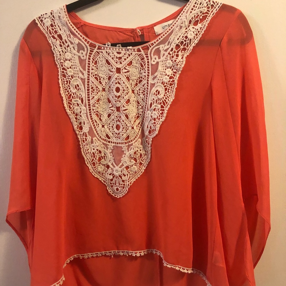 High low shirt with bell sleeves